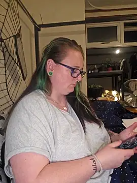 Bunny Cummings online show from 10/01/25, 10:27