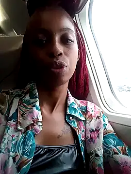 sexypetitexdoll23 online show from 12/17/24, 02:11