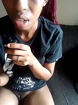 sexypetitexdoll23 online show from 01/01/25, 01:16