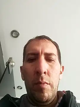 Snapshot of Alexand1999 chatting on 11/20/25, 03:45 Alexand1999 online show from 11/20/25, 03:45