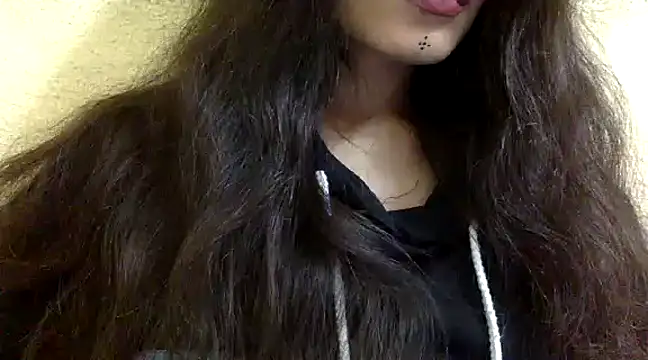 Snapshot of krati74 chatting on 01/18/25, 03:38 krati74 online show from 01/18/25, 03:38