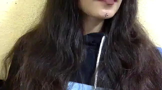 Snapshot of krati74 chatting on 01/21/25, 11:35 krati74 online show from 01/21/25, 11:35