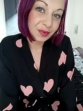 Snapshot of Chaudesquirt chatting on 01/17/25, 01:24 Chaudesquirt online show from 01/17/25, 01:24