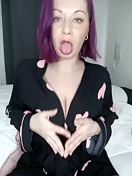 Snapshot of Chaudesquirt chatting on 02/20/25, 03:30 Chaudesquirt online show from 02/20/25, 03:30