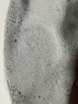 Snapshot of Banzzz2 chatting on 11/16/25, 01:28 Banzzz2 online show from 11/16/25, 01:28