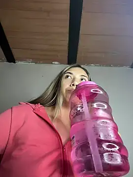 Iris lee online show from 03/14/25, 11:00