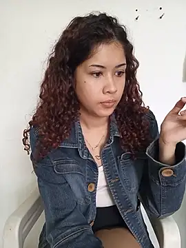 Snapshot of Caccau_scorpion chatting on 10/07/25, 12:24 Caccau scorpion online show from 10/07/25, 12:24