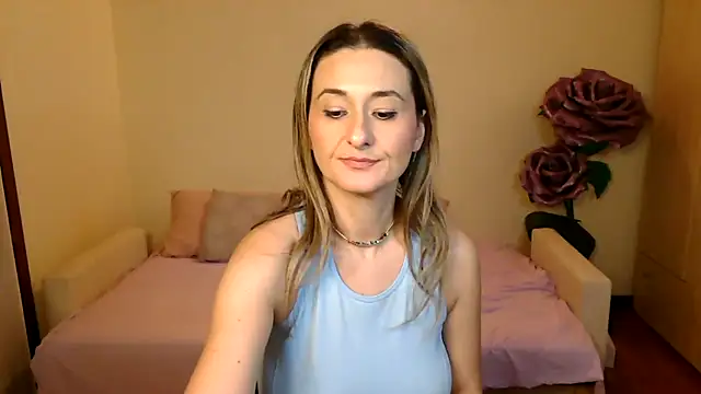 Snapshot of alexabecks chatting on 12/10/24, 01:11 alexabecks online show from 12/10/24, 01:11