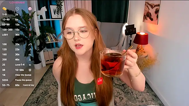 Snapshot of bonnie_wright chatting on 02/28/26, 03:35 bonnie wright online show from 02/28/26, 03:35