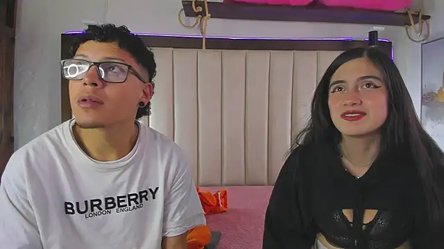 Snapshot of Bonny_Bonss chatting on 10/24/25, 07:43 Bonny Bonss online show from 10/24/25, 07:43