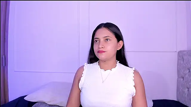 Snapshot of Isa_squirt1 chatting on 03/27/26, 02:17 Isa squirt1 online show from 03/27/26, 02:17