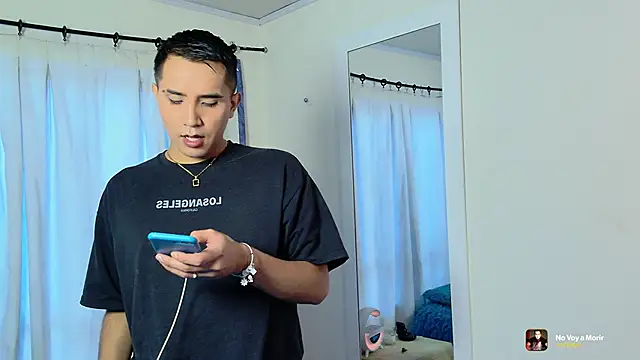 Snapshot of Chris_Maddox chatting on 11/01/25, 08:44 Chris Maddox online show from 11/01/25, 08:44