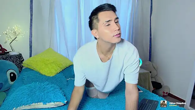 Snapshot of Chris_Maddox chatting on 11/04/25, 09:03 Chris Maddox online show from 11/04/25, 09:03