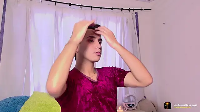 Snapshot of Chris_Maddox chatting on 11/14/25, 03:22 Chris Maddox online show from 11/14/25, 03:22