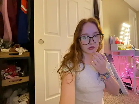 gingerbabe18 online show from 02/07/25, 01:36