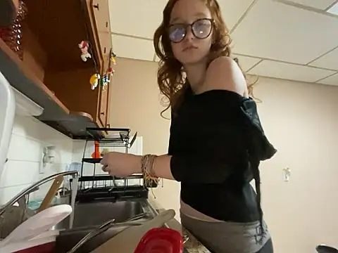 gingerbabe18 online show from 05/10/26, 01:00