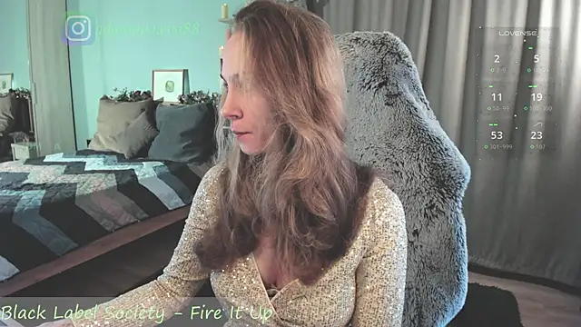 Snapshot of _Eva_Adama chatting on 02/14/26, 05:32 Eva Adama online show from 02/14/26, 05:32