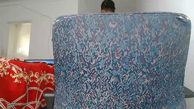 Snapshot of Hugetittiesxx2 chatting on 02/26/26, 05:50 Hugetittiesxx2 online show from 02/26/26, 05:50