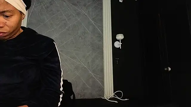 YummyDuooo online show from 11/22/25, 11:53