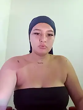 Celeste camila18 online show from 09/19/25, 12:17