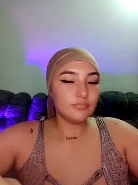 Snapshot of Celeste_camila18 chatting on 03/14/26, 05:57 Celeste camila18 online show from 03/14/26, 05:57