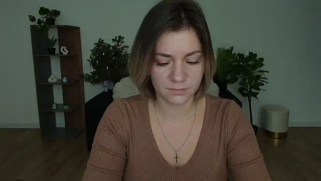 Snapshot of MariaSttone chatting on 01/27/25, 12:48 MariaSttone online show from 01/27/25, 12:48