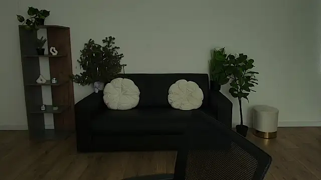 Snapshot of MariaSttone chatting on 01/30/25, 01:42 MariaSttone online show from 01/30/25, 01:42