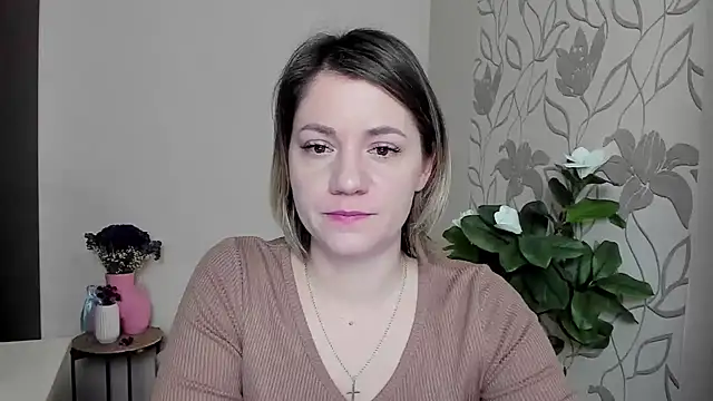 Snapshot of MariaSttone chatting on 02/26/25, 02:03 MariaSttone online show from 02/26/25, 02:03