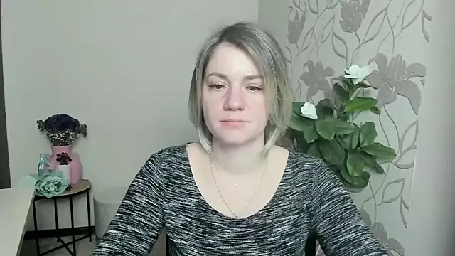 Snapshot of MariaSttone chatting on 03/18/25, 09:10 MariaSttone online show from 03/18/25, 09:10