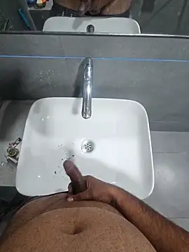 Snapshot of rahulGJ03 chatting on 12/21/25, 06:42 rahulGJ03 online show from 12/21/25, 06:42