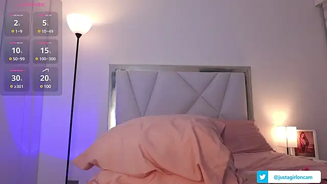 nicollefiorett online show from 01/05/25, 02:38