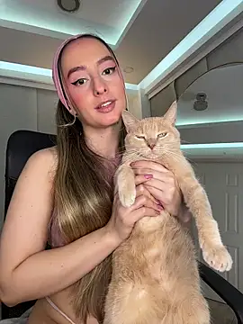 nicollefiorett online show from 11/02/25, 01:19