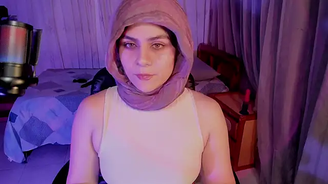 Snapshot of isabelacooperr chatting on 05/22/26, 04:08 isabelacooperr online show from 05/22/26, 04:08