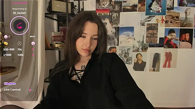 MonicaRocket online show from 01/05/25, 04:27