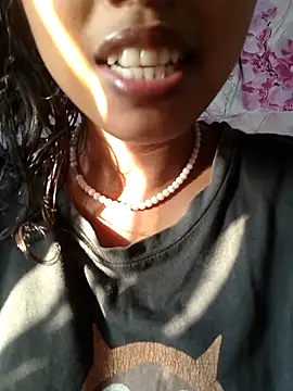 Snapshot of sandy_naughty chatting on 04/01/26, 12:39 sandy naughty online show from 04/01/26, 12:39