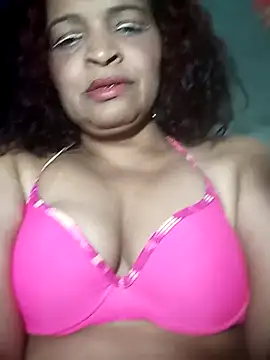 Snapshot of _violetta_- chatting on 02/21/25, 12:49  violetta - online show from 02/21/25, 12:49
