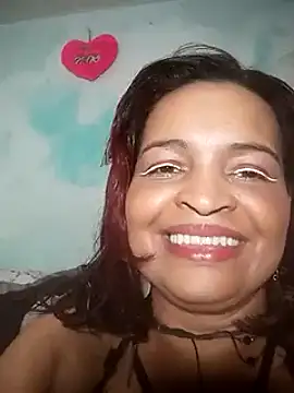Snapshot of _violetta_- chatting on 03/11/25, 08:42  violetta - online show from 03/11/25, 08:42