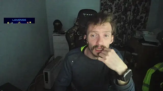 Snapshot of sexy264329 chatting on 02/18/25, 05:42 sexy264329 online show from 02/18/25, 05:42