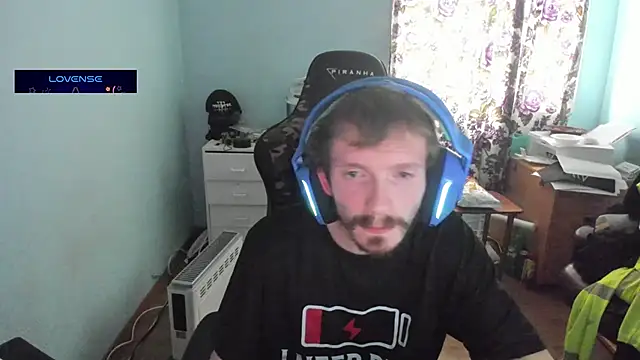 Snapshot of sexy264329 chatting on 02/26/25, 03:30 sexy264329 online show from 02/26/25, 03:30