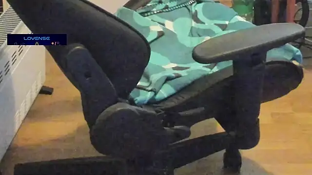 Snapshot of sexy264329 chatting on 03/05/25, 02:56 sexy264329 online show from 03/05/25, 02:56