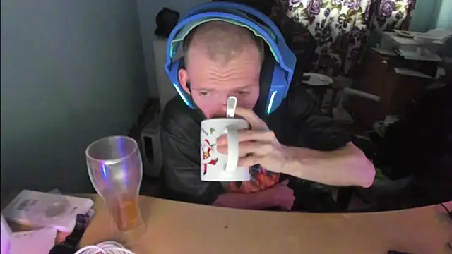 Snapshot of sexy264329 chatting on 03/16/25, 05:28 sexy264329 online show from 03/16/25, 05:28