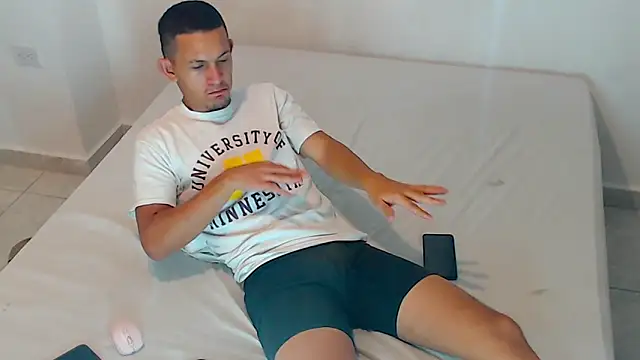 Snapshot of meridandwither chatting on 02/04/25, 10:10 meridandwither online show from 02/04/25, 10:10