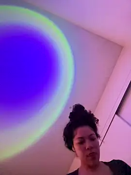 Snapshot of ladylavish chatting on 01/07/26, 04:48 ladylavish online show from 01/07/26, 04:48