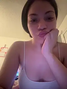 Snapshot of ladylavish chatting on 02/14/26, 06:21 ladylavish online show from 02/14/26, 06:21