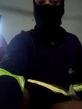 Snapshot of motoboysafd chatting on 10/29/25, 06:48 motoboysafd online show from 10/29/25, 06:48