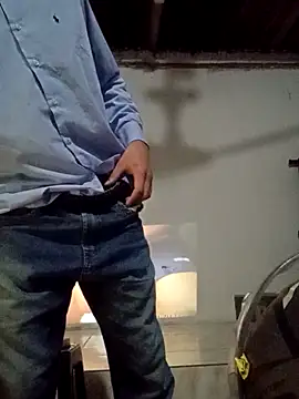 Snapshot of motoboysafd chatting on 11/22/25, 07:07 motoboysafd online show from 11/22/25, 07:07