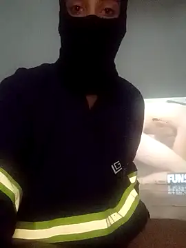 Snapshot of motoboysafd chatting on 12/03/25, 05:15 motoboysafd online show from 12/03/25, 05:15