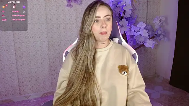 NaomiFox1 online show from 02/08/25, 08:20