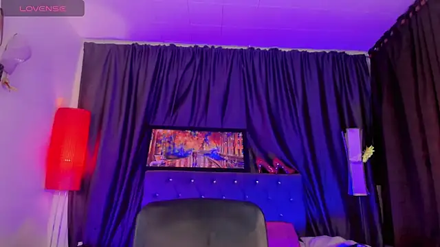 Gabyqueen70 online show from 11/08/25, 03:07