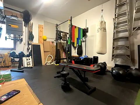 MissSwitch online show from 12/04/24, 06:28